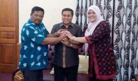 Dari kiri Gatot,HBA, dan Dilla Hich.